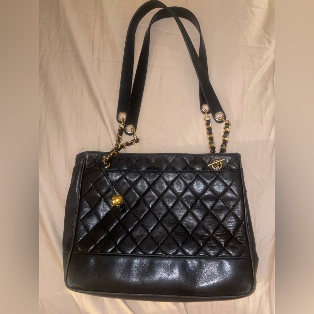 Vintage 1990s y2k CHANEL lambskin leather tote shoulder bag FAIR CONDITION